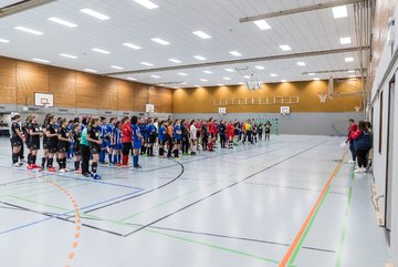 Bild 85 - B2 Loewinnen Cup